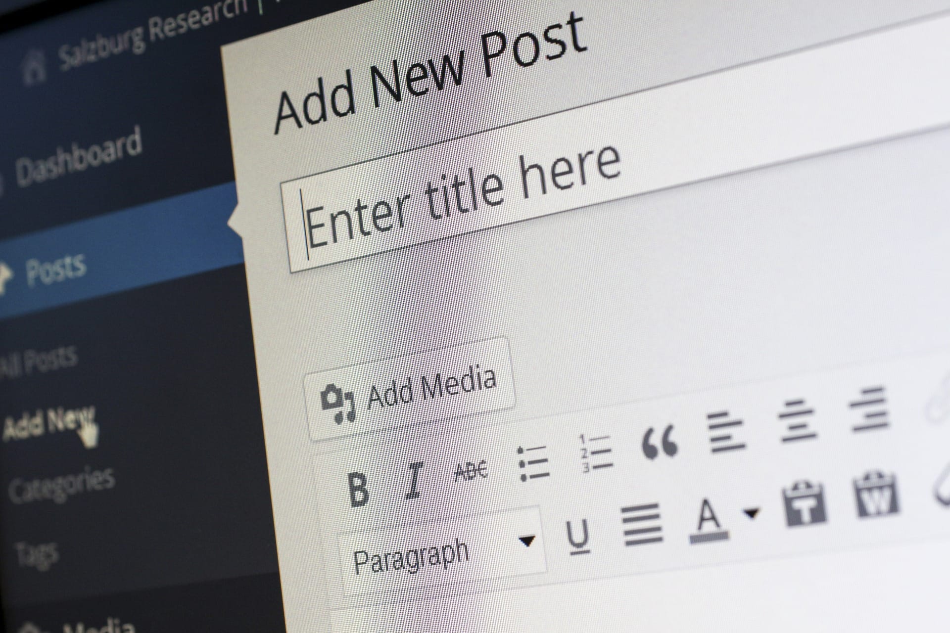 Javascript — Limpar texto colado em um campo “contenteditable”