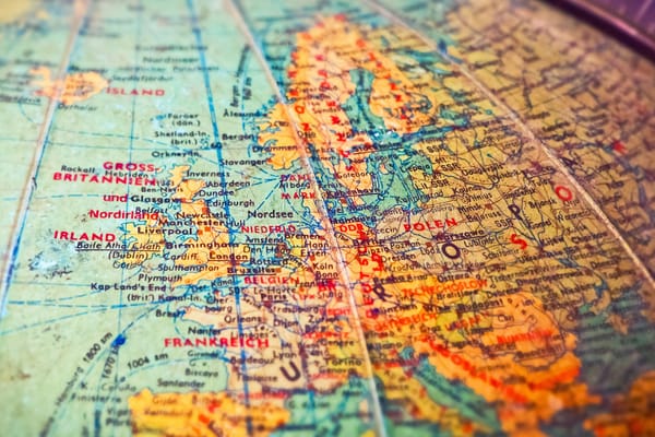 PHP — API para Obter todos os Países