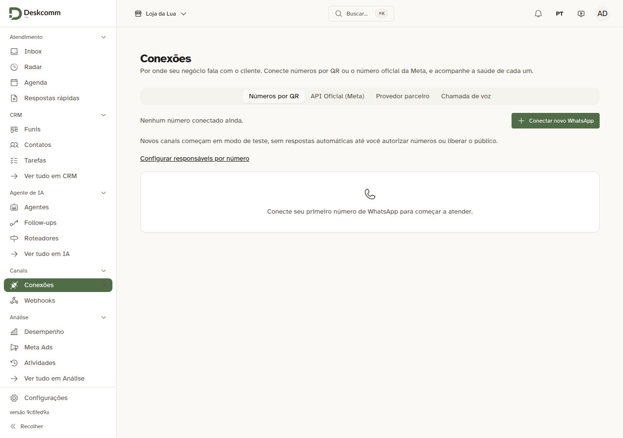 Tela de Conexões com as abas Números por QR, API Oficial da Meta, Provedor parceiro e Chamada de voz, e o aviso de que nenhum número foi conectado ainda