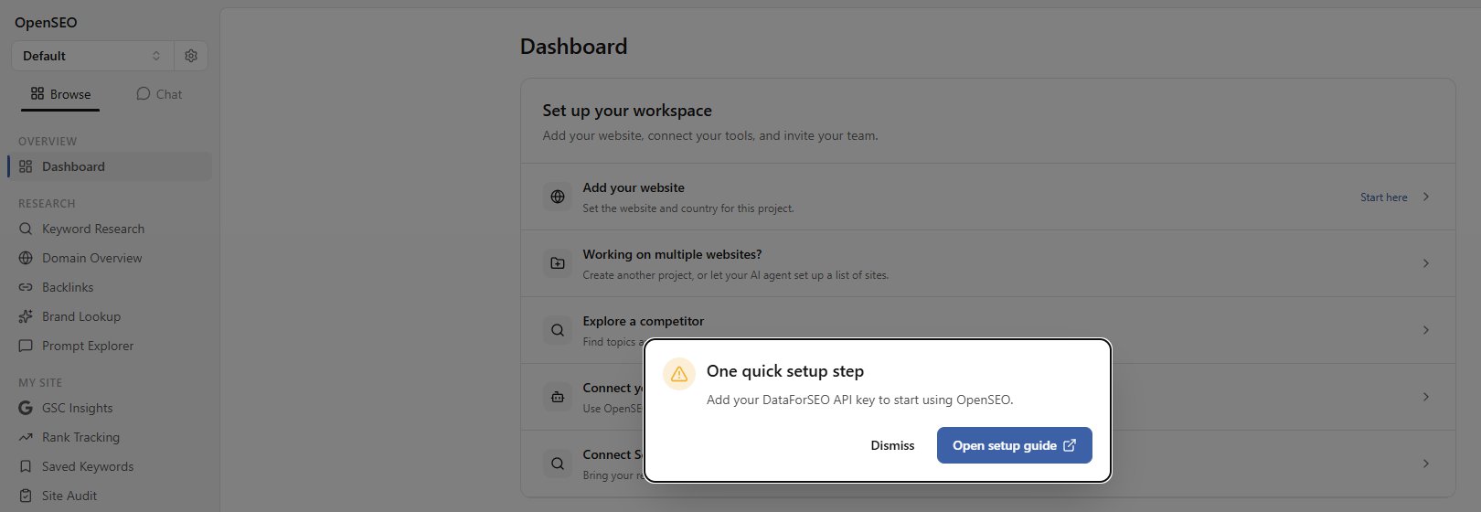 O painel do OpenSEO aberto no Dashboard, com a janela One quick setup step pedindo a chave da DataForSEO e os botões Dismiss e Open setup guide